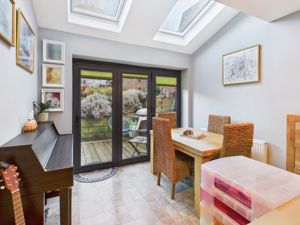 Open plan family dining to garden- click for photo gallery